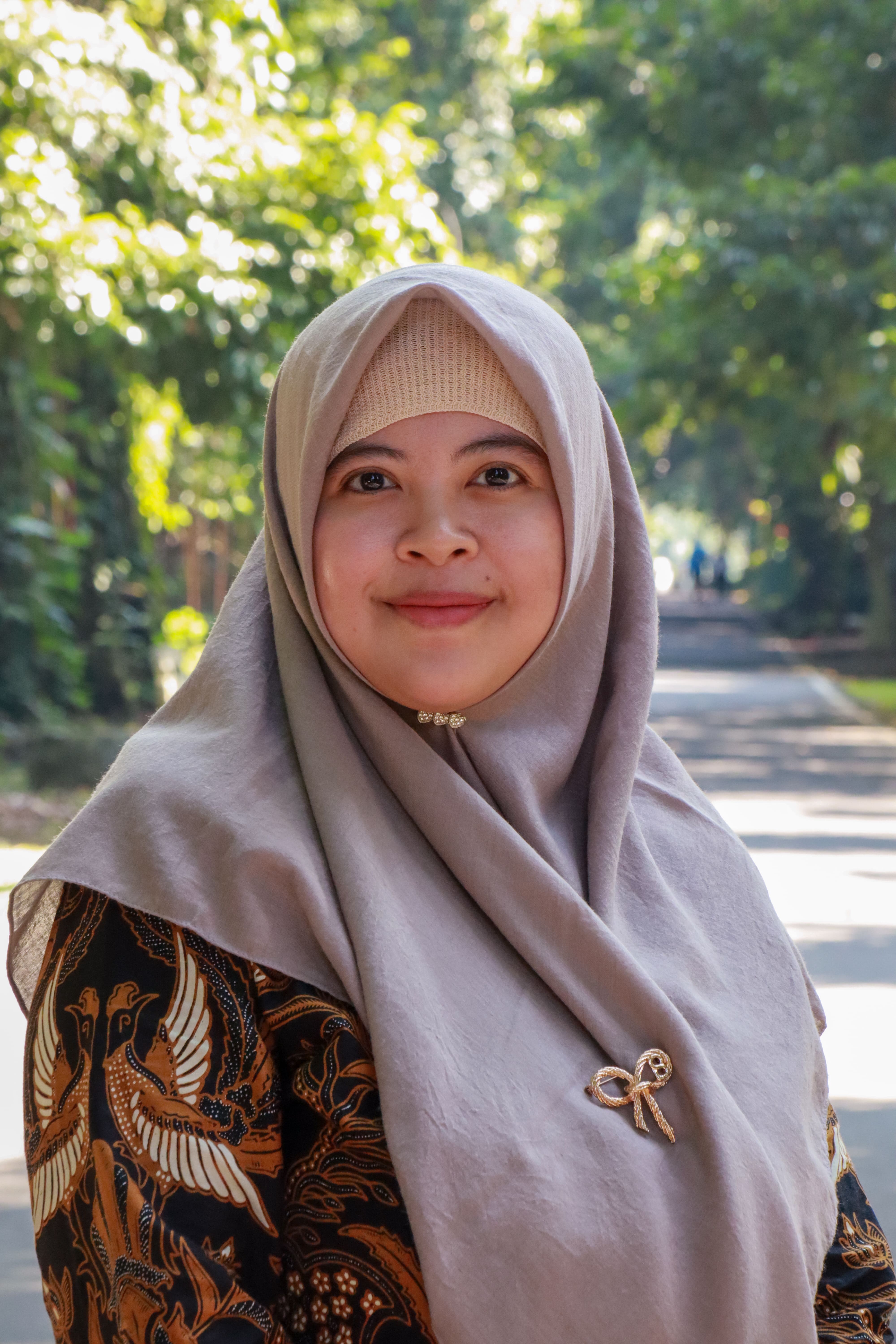 apt. Nanda Asyura R., M.Farm.