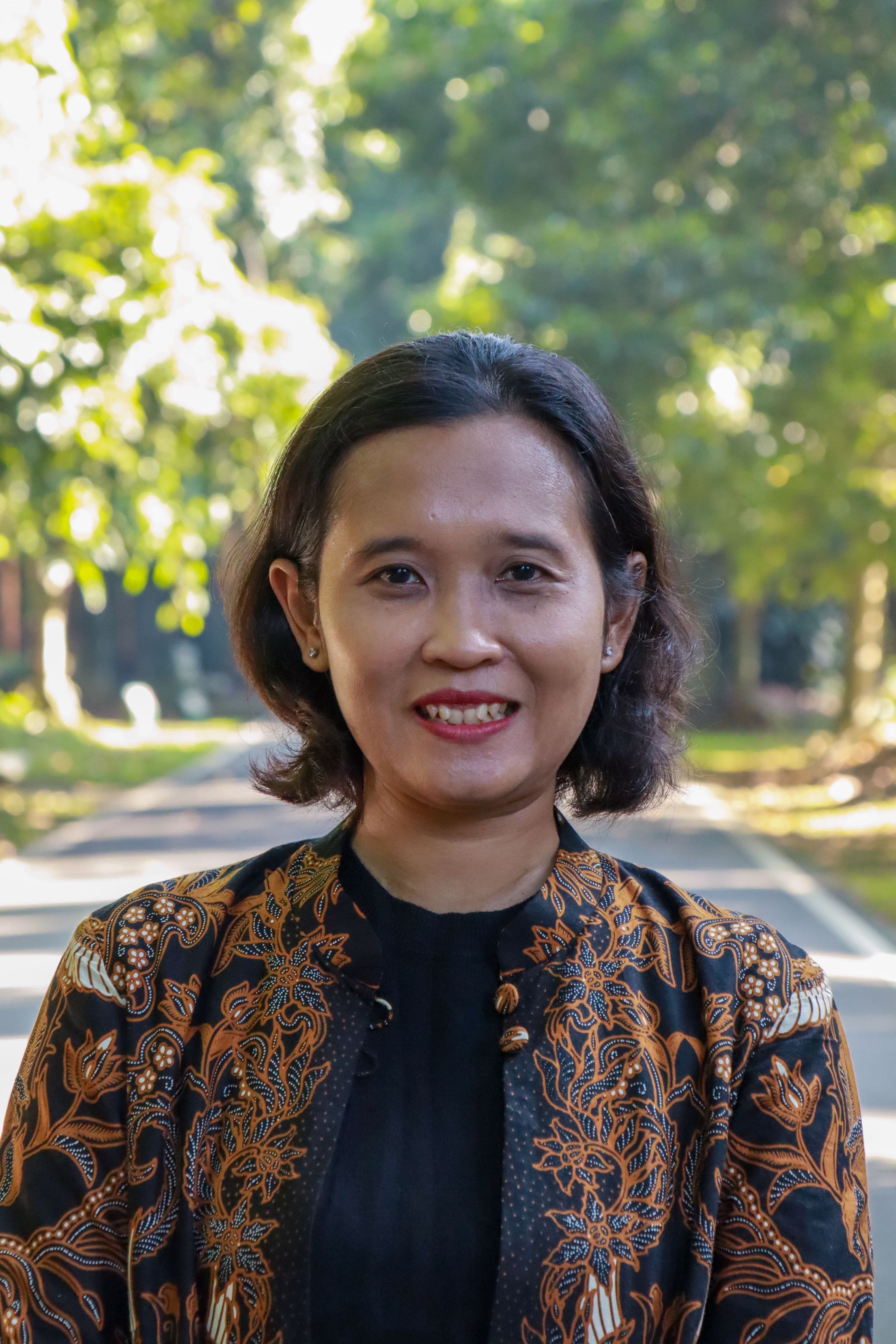 apt. Ema Nillafita Putri Kusuma, M.Farm.