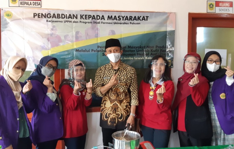 Pemberdayaan Masyarakat di Desa Jambu Luwuk Kabupaten Bogor